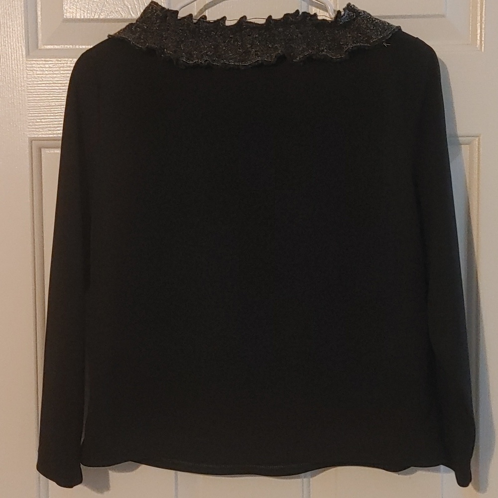 Finity Black Longsleeve Top with Gray Ruffled Neckline Sz Medium Dark Academia - Picture 4 of 6